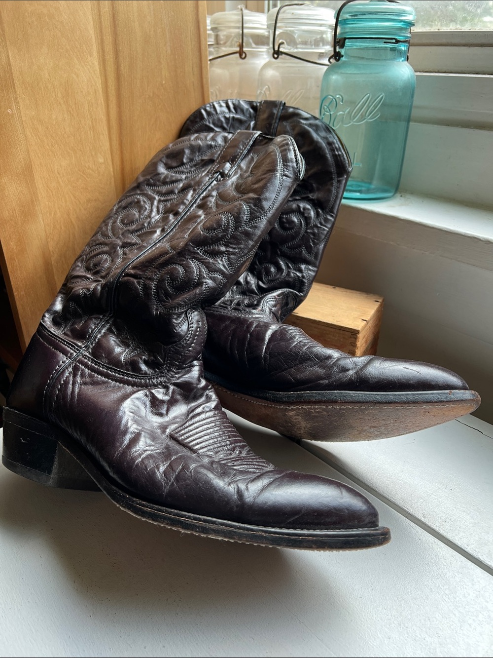 Men's Texas Western Leather Cowboy Boots - Dark Brown Maroon size 10 Made in USA